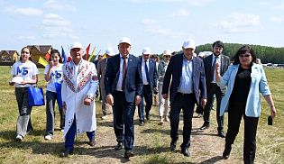 Священнослужители приняли участие в празднике Акатуй-Сабантуй в Батыревском округе