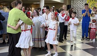 Творчество, объединяющее сердца: в Алатыре прошел XVI фестиваль «В кругу друзей»
