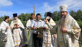 В праздник Вознесения Господня епископ Алатырский и Порецкий Феодор совершил Божественную литургию в храме Вознесения Господня с. Семеновское Порецкого района