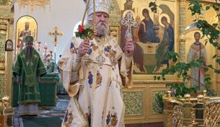 Божественная Литургия в День Святаго Духа в Свято-Троицком мужском монастыре г.Алатырь