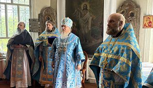 Управляющий Алатырской епархией возглавил Престольные торжества в храме в честь Казанской иконы Божией Матери села Хормалы