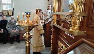 Епископ Алатырский и Порецкий Феодосий в Неделю 32-ю по Пятидесятнице и навечерие Богоявления совершил Божественную Литургию в кафедральном храме в честь Иверской иконы Божией Матери города Алатырь