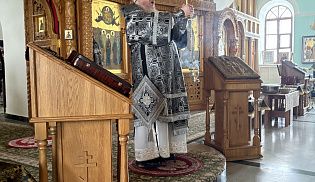 Епископ Алатырский и Порецкий Феодосий в пятницу первой седмицы совершил Литургию Преждеосвященных Даров  в в Киево-Николаевском Новодевичьем монастыре города Алатырь