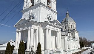 Управляющий Алатырской епархией в Неделю 5-ю Великого поста совершил Божественную Литургию в Николо-Знаменском храме города Алатырь 