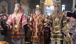 Епископ Алатырский и Порецкий Феодор сослужил за Божественной Литургией митрополиту Чебоксарскому и Чувашскому Варнаве